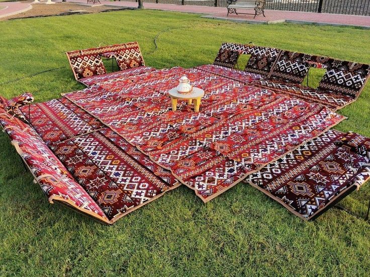 تأجير جلسات شعبية بالرياض مع فرش تراثي